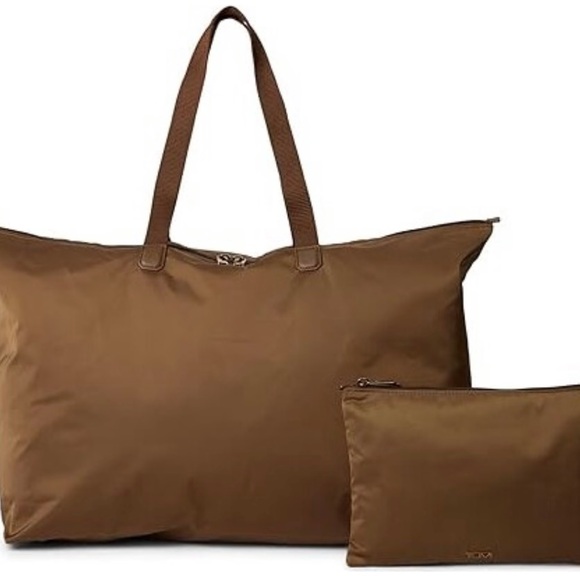 โ๏ธ NWOT Tumi Just In Case Weekender + Pouch - Picture 15 of 15